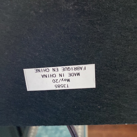 2 Regency Hill Craved Lamps ( set of 2 ) bulbs not included - Picture 3 of 6